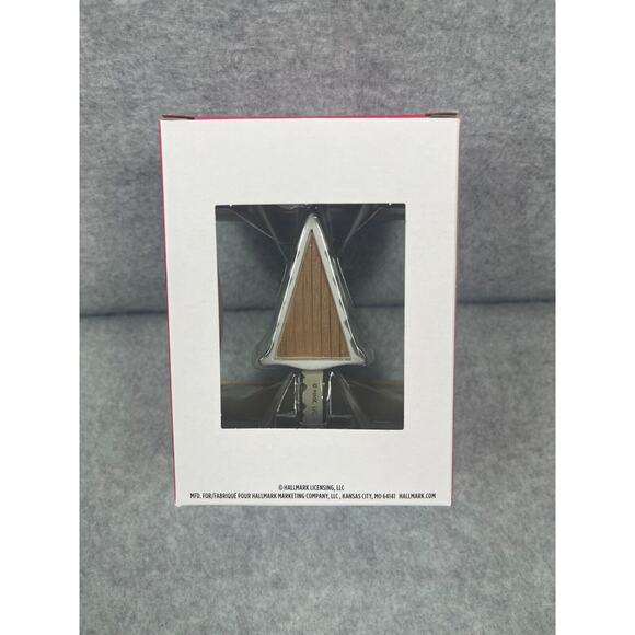 2022 HALLMARK Red Box‎ Christmas Tree Ornament NEW HOME HOUSE KEY Dated - NEW - Picture 2 of 2